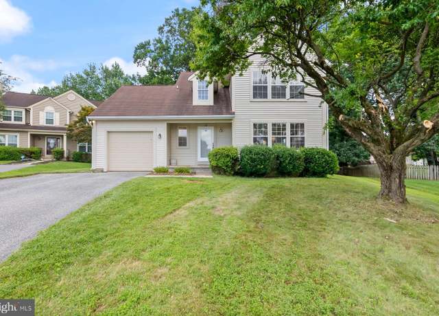 Property at 13 Bellinger Ct, Reisterstown, MD 21136, 3 beds, 2.5 baths