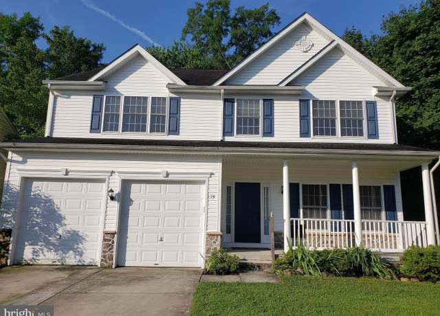 Property at 19 Perry Woods Ct, Baltimore, MD 21234, 4 beds, 3.5 baths