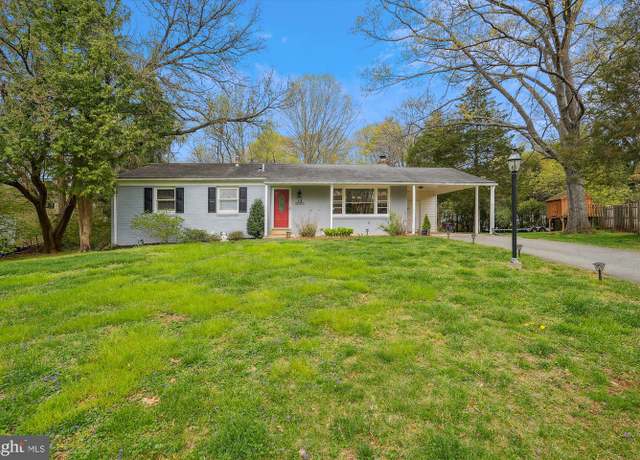 Property at 14 Dew Wood Ct, Derwood, MD 20855, 4 beds, 3 baths