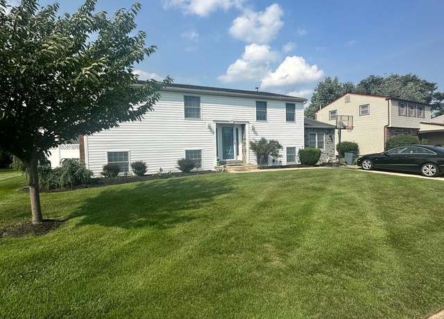 Property at 15 Princeton Dr, Clementon, NJ 08021, 3 beds, 2 baths