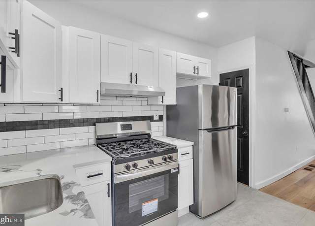 Property at 977 Florence St S, Camden, NJ 08104, 3 beds, 1.5 baths