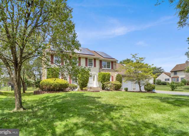 Property at 65 Wexford Dr, Monmouth Junction, NJ 08852, 4 beds, 2.5 baths