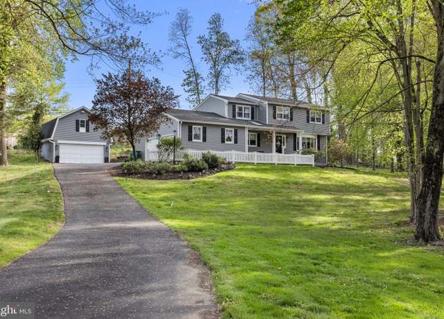 Property at 294 Green Valley Rd, Langhorne, PA 19047, 4 beds, 2.5 baths