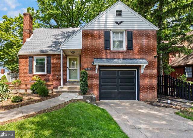 Property at 1620 Chatham Rd, Camp Hill, PA 17011, 3 beds, 1.5 baths