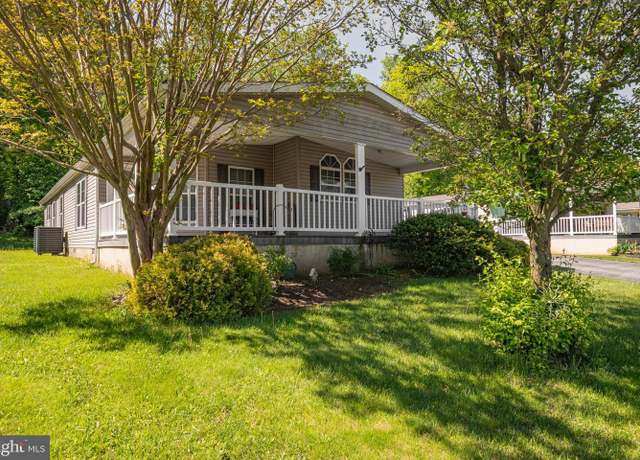 Property at 629 Farmland Way, Coatesville, PA 19320, 3 beds, 2 baths