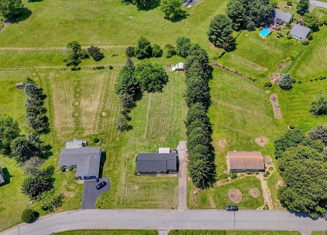 Property at 917 Ruby Ln, Wrightsville, PA 17368, 4 beds, 2 baths