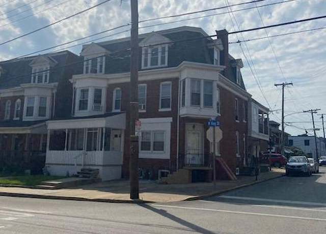 Property at 1242 W King St, York, PA 17404, 4 beds