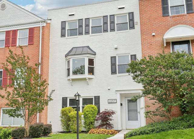 Property at 2257 Cedar Ln, Vienna, VA 22182, 4 beds, 3 baths