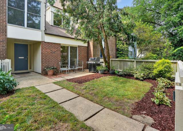 Property at 11559 Links Dr, Reston, VA 20190, 4 beds, 2.5 baths