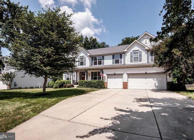 Property at 25817 Spring Farm Cir, Chantilly, VA 20152, 4 beds, 3.5 baths