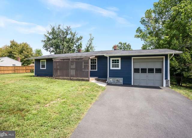 Property at 21506 Shellhorn Rd, Ashburn, VA 20147, 3 beds, 1 bath
