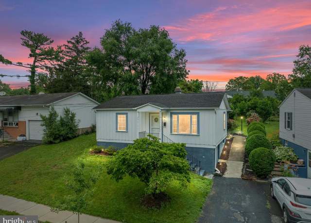 Property at 516 Hollingsworth Dr, Winchester, VA 22601, 2 beds, 1 bath