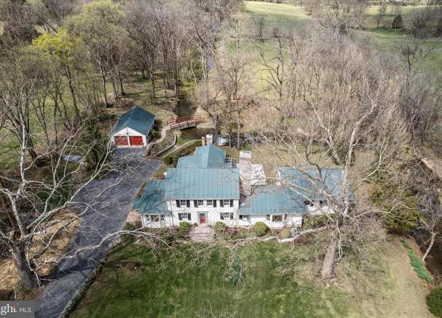 Property at 6517 Kabletown Rd, Charles Town, WV 25414, 3 beds, 3.5 baths