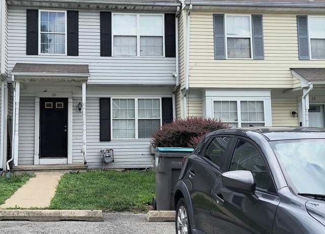Property at 20 Elks Trl, New Castle, DE 19720, 3 beds, 1.5 baths