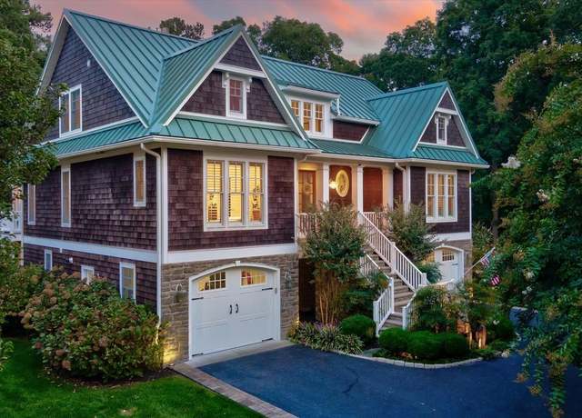 Property at 54 Eleanor Lee Ln E, Rehoboth Beach, DE 19971, 4 beds, 4.5 baths