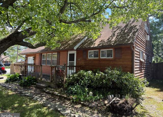 Property at 15 S Meadow Dr, Glen Burnie, MD 21060, 4 beds, 2 baths