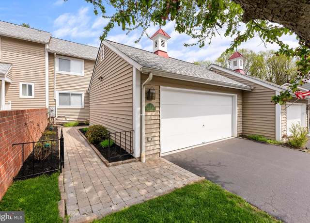 Property at 3 Killala Ct, Lutherville Timonium, MD 21093, 3 beds, 3.5 baths