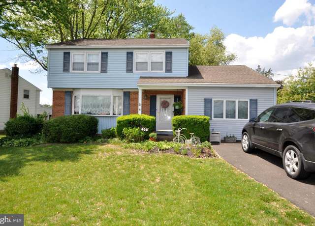 Property at 400 S Arthur Dr, Edgewater Park, NJ 08010, 4 beds, 2 baths