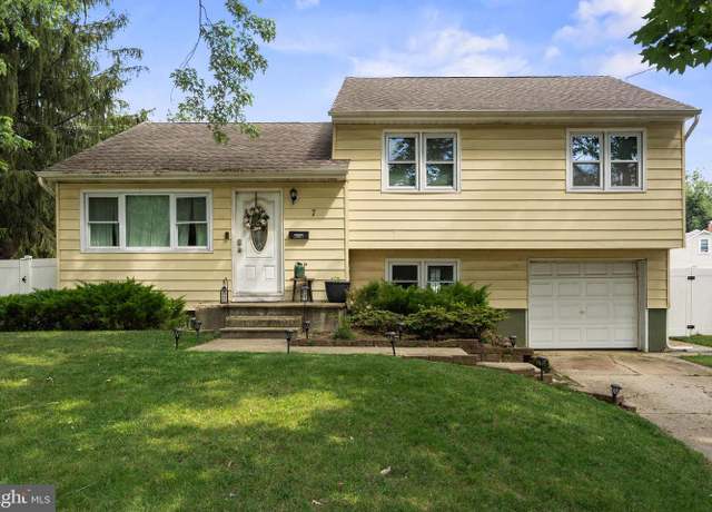 Property at 7 Tinker Dr, Mount Holly, NJ 08060, 3 beds, 2 baths