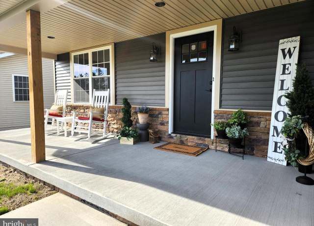 Property at 104 Bungalow Rd, Enola, PA 17025, 4 beds, 2.5 baths