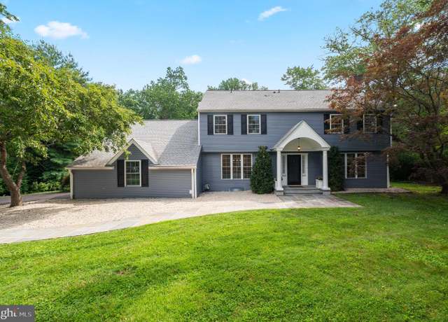 Property at 813 Malin Rd, Newtown Square, PA 19073, 4 beds, 2.5 baths