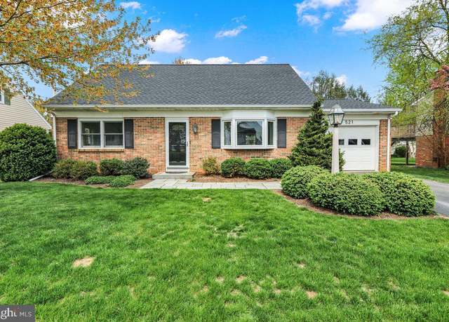 Property at 521 Hummingbird Dr, Lititz, PA 17543, 3 beds, 2 baths
