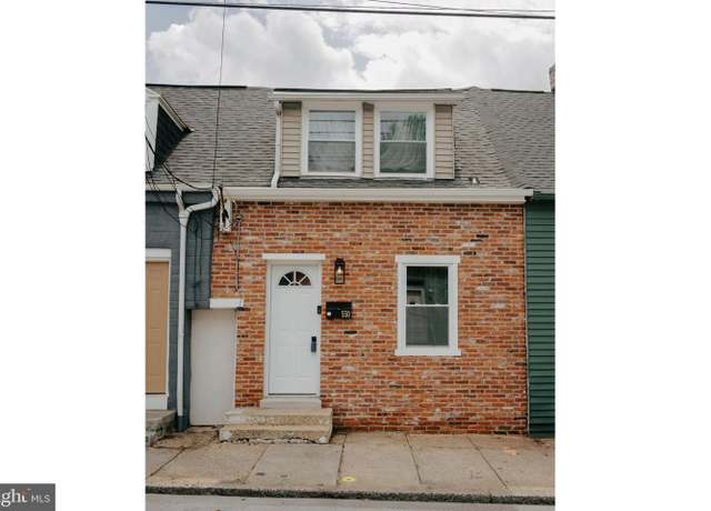 Property at 550 Manor St, Lancaster, PA 17603, 2 beds, 1 bath
