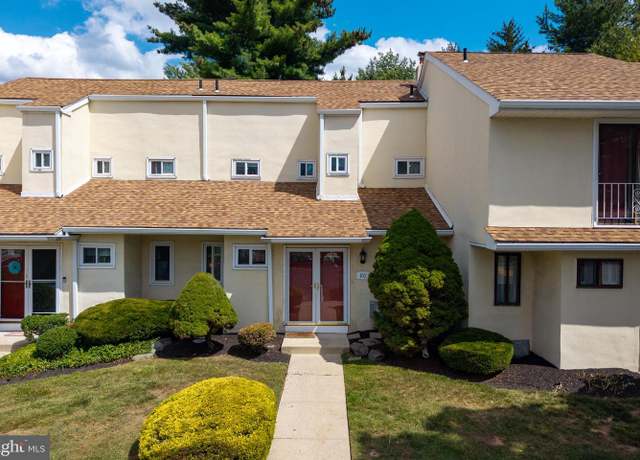 Property at 102 Grant Rd, Lansdale, PA 19446, 2 beds, 2.5 baths