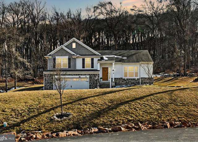 Property at 110 Kittochtinny Dr, Marysville, PA 17053, 4 beds, 3 baths