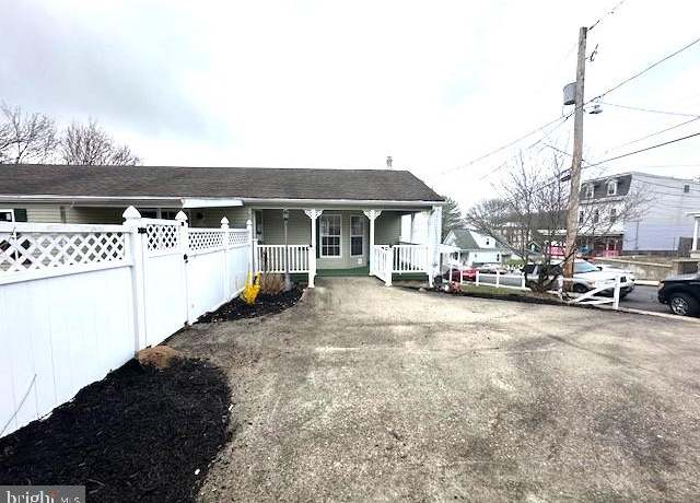 Property at 1015 W Race St, Pottsville, PA 17901, 3 beds, 2 baths