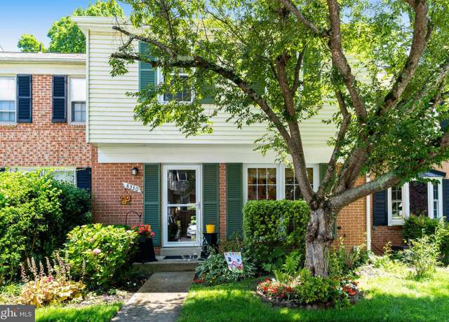Property at 8330 Uxbridge Ct, Springfield, VA 22151, 4 beds, 3.5 baths