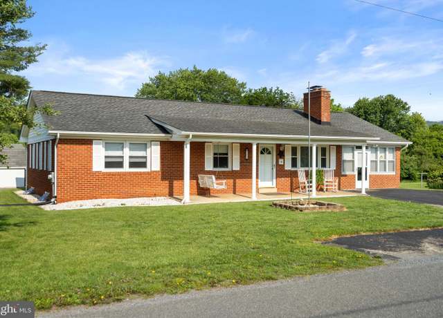 Property at 203 Second St, Shenandoah, VA 22849, 4 beds, 1 bath