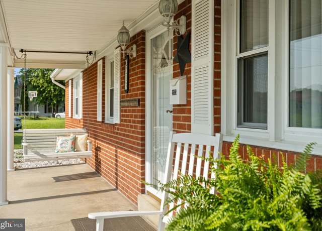 Property at 203 Second St, Shenandoah, VA 22849, 4 beds, 1 bath