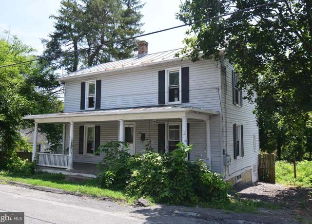 Property at 345 Shaffer St, Woodstock, VA 22664, 2 beds, 2 baths
