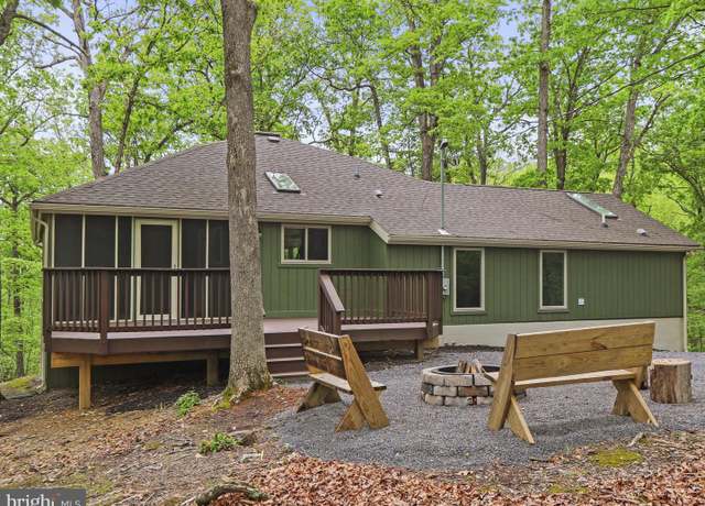 Property at 94 Aurora Borealis Ln, Hedgesville, WV 25427, 2 beds, 2 baths
