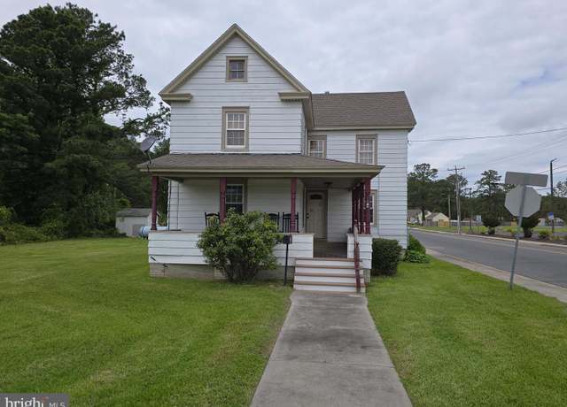 Property at 16 Maryland Ave, Crisfield, MD 21817, 4 beds, 2 baths