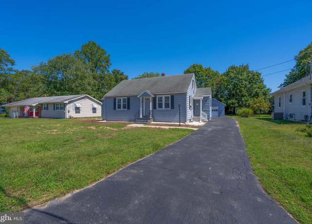 Property at 211 Oaklawn Ter, Vineland, NJ 08361, 4 beds, 1 bath