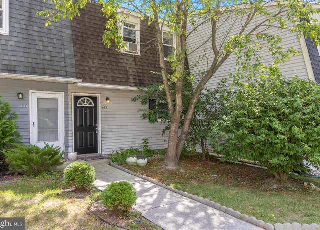 Property at 435 La Cascata, Clementon, NJ 08021, 2 beds, 1.5 baths