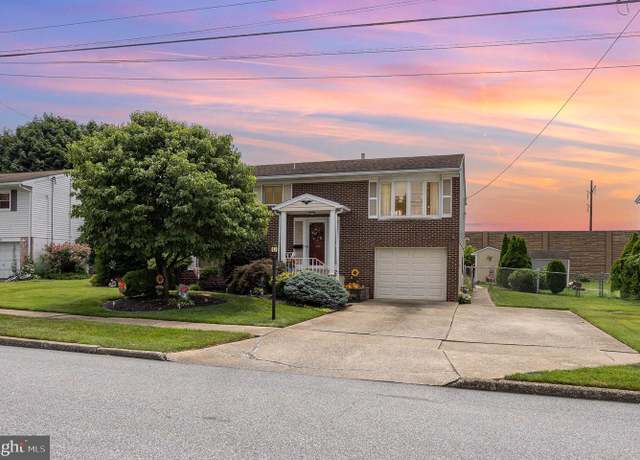 Property at 4622 S Clearview Dr, Camp Hill, PA 17011, 3 beds, 2 baths
