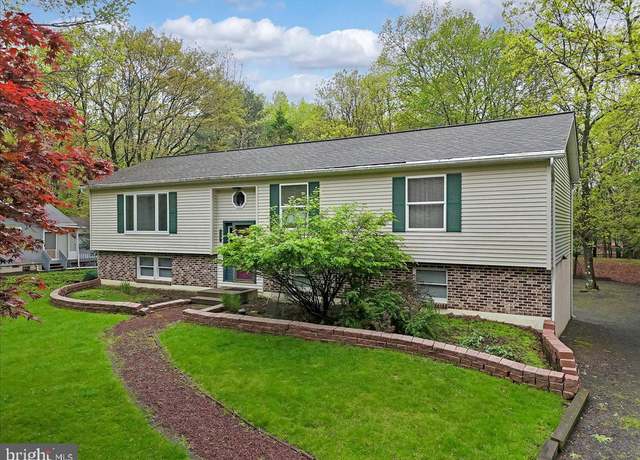Property at 115 Buckhill Rd, Albrightsville, PA 18210, 3 beds, 2.5 baths