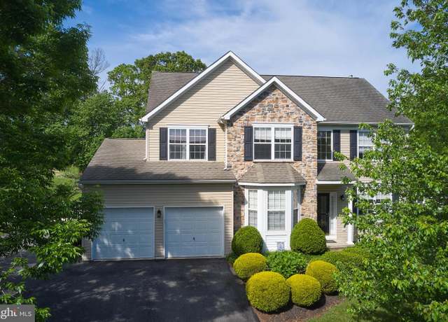 Property at 1156 Wendler Cir, Pottstown, PA 19465, 4 beds, 2.5 baths