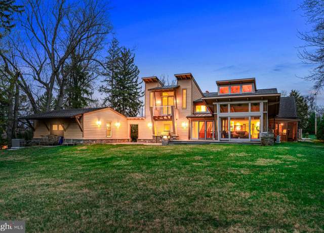 Property at 344 Ardmore Ave, Ardmore, PA 19003, 4 beds, 4.5 baths