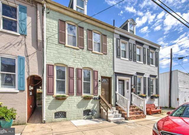 Property at 615 1st St, Lancaster, PA 17603, 3 beds, 2 baths