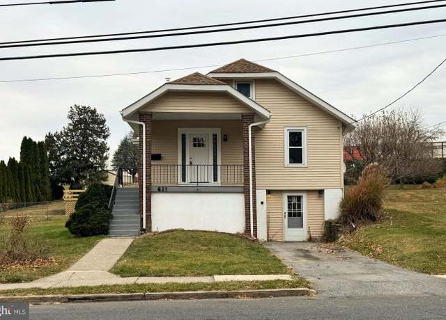 Property at 621 Saint John St, Catasauqua, PA 18032, 3 beds, 1 bath