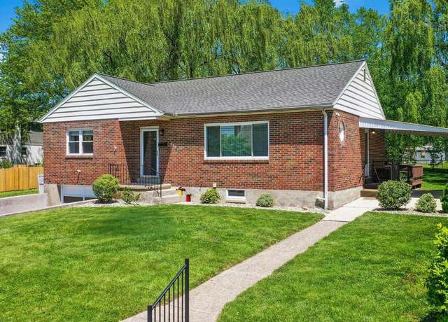 Property at 547 Franklin St, Emmaus, PA 18049, 3 beds, 1.5 baths