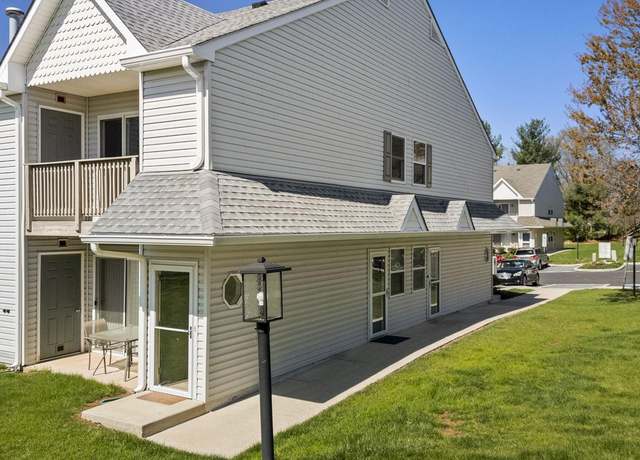 Property at 1008 Horseshoe Dr #1008, Royersford, PA 19468, 2 beds, 2 baths