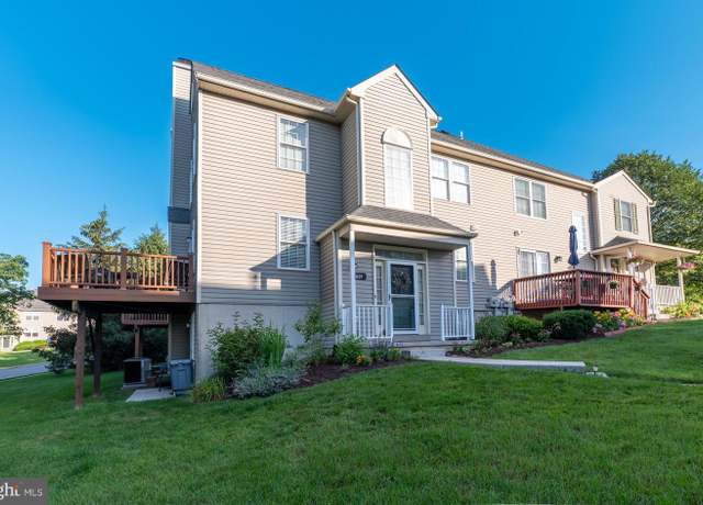 Property at 619 Hamilton St, Collegeville, PA 19426, 3 beds, 2.5 baths