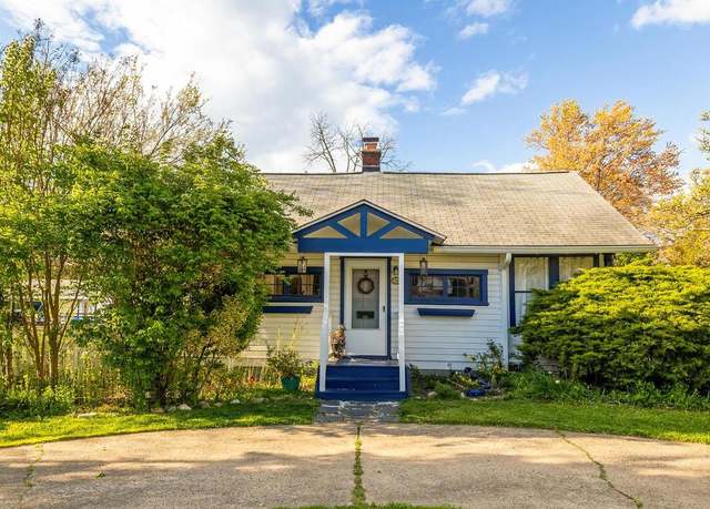 Property at 5803 2nd St S, Arlington, VA 22204, 3 beds, 1.5 baths