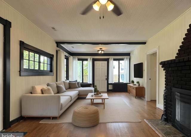Property at 5803 2nd St S, Arlington, VA 22204, 3 beds, 1.5 baths