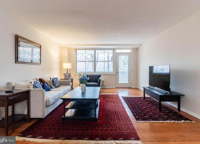 Property at 2030 N Adams St #306, Arlington, VA 22201, 2 beds, 1.5 baths
